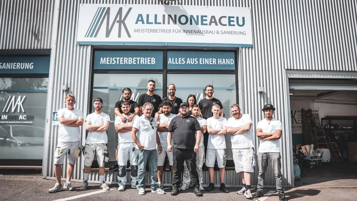 Das Team von All-in-one-AC-EU – Meisterbetrieb für Innenausbau und Sanierung in Alsdorf